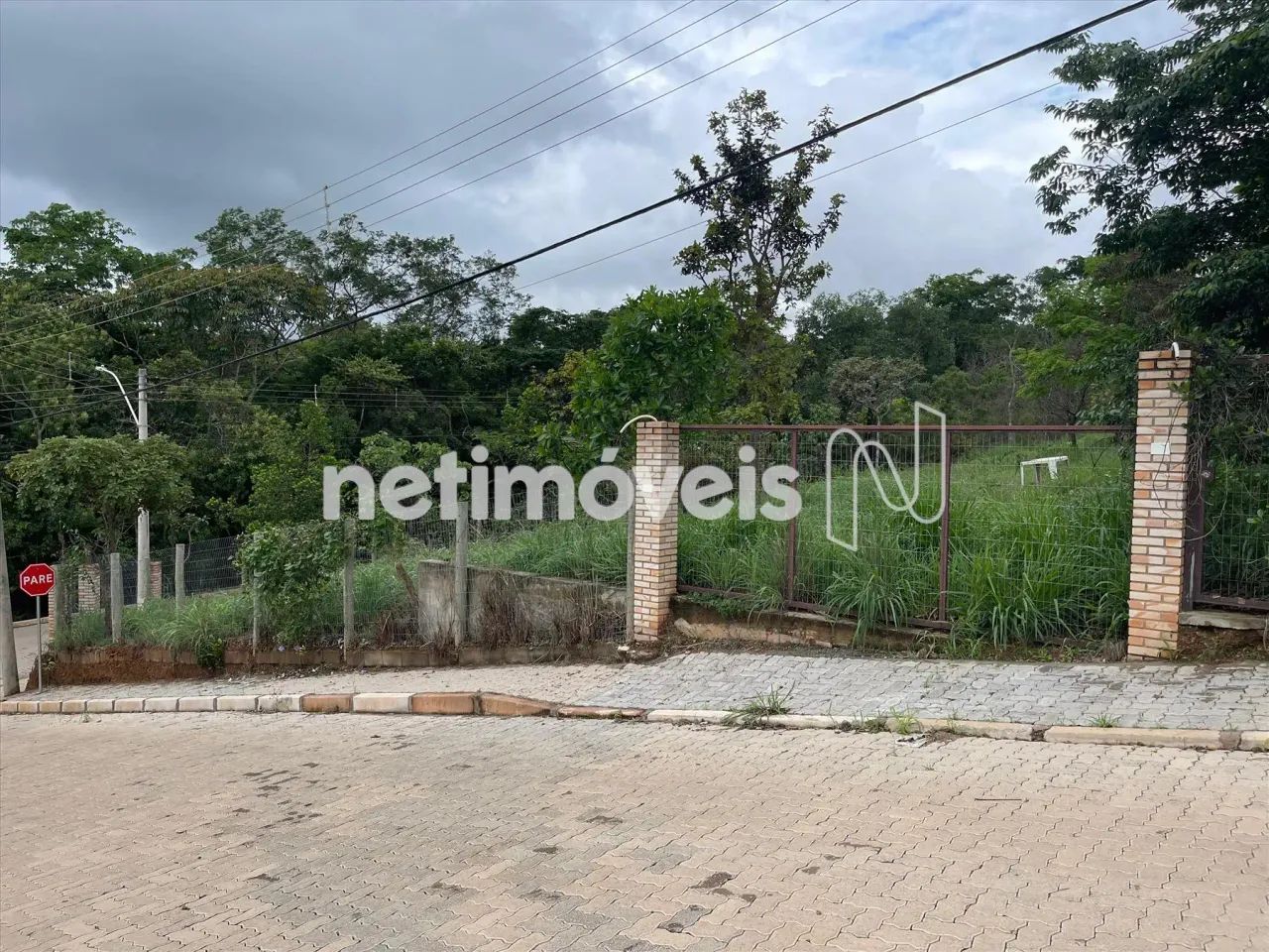 LOTE NO CONDOMÍNIO VERDE COM VISTA LIVRE PARA NATUREZA - Foto 2