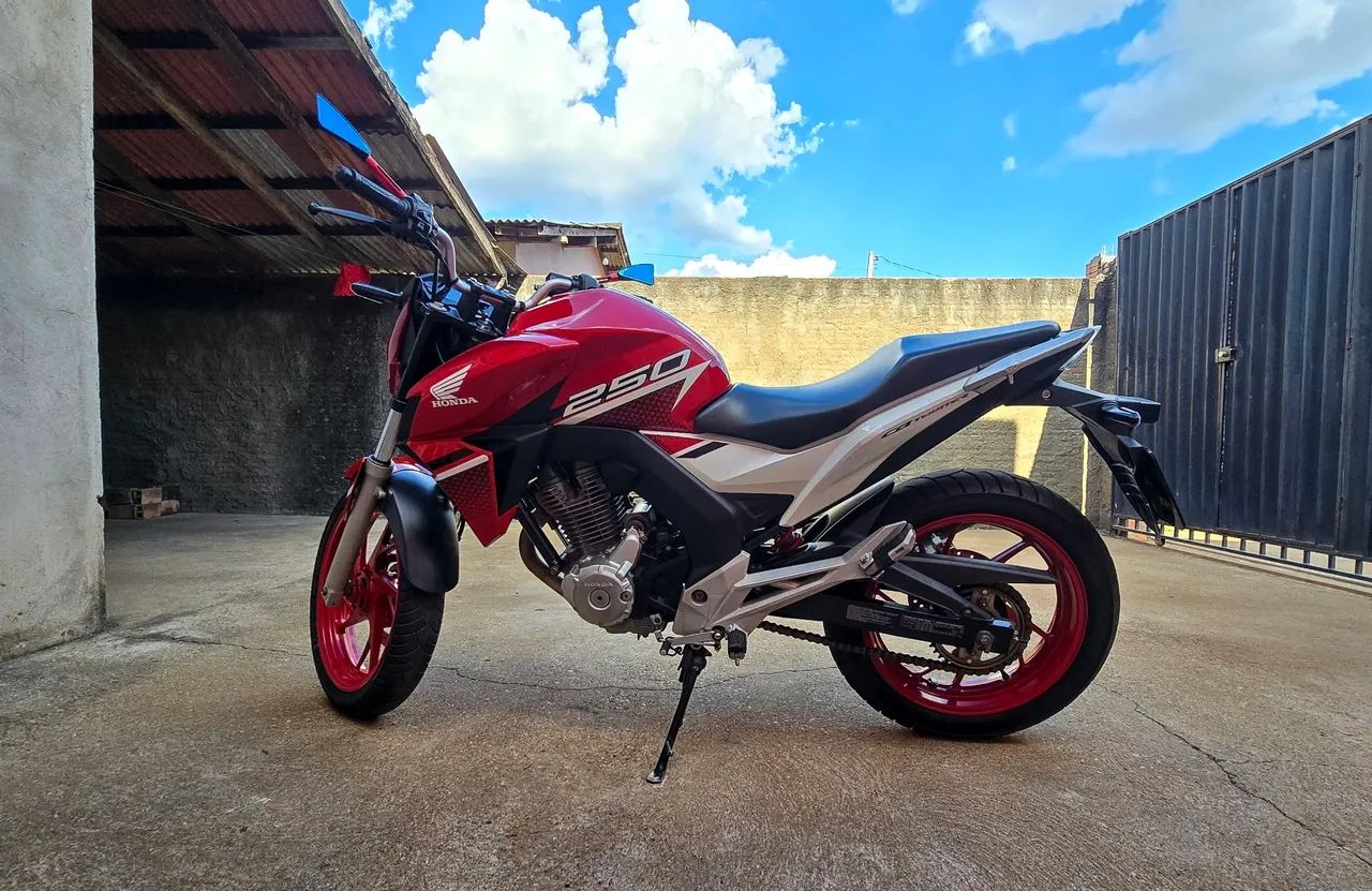 CB 250F TWISTER ABS 2022 - Foto 2