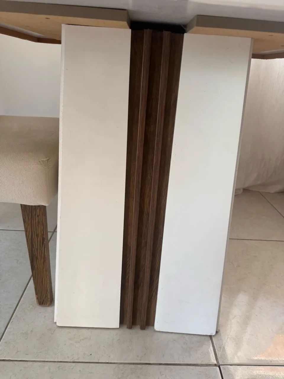 Mesa de jantar  com 3 cadeiras  - Foto 3