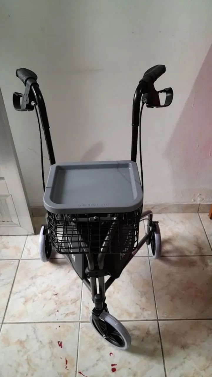 Andador Triciclo Hidrolight SC301 - Foto 2