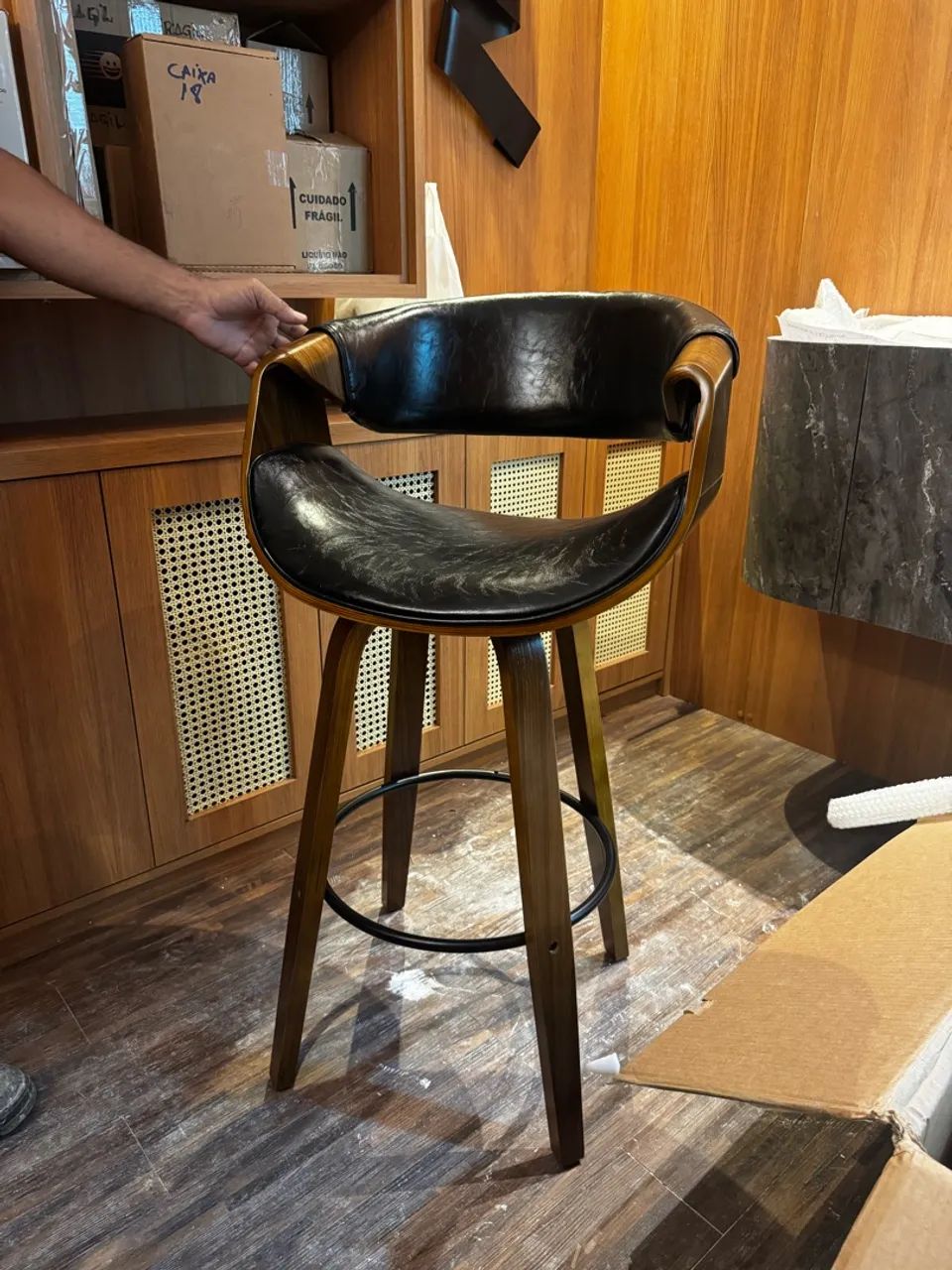 2 Banquetas cadeiras 