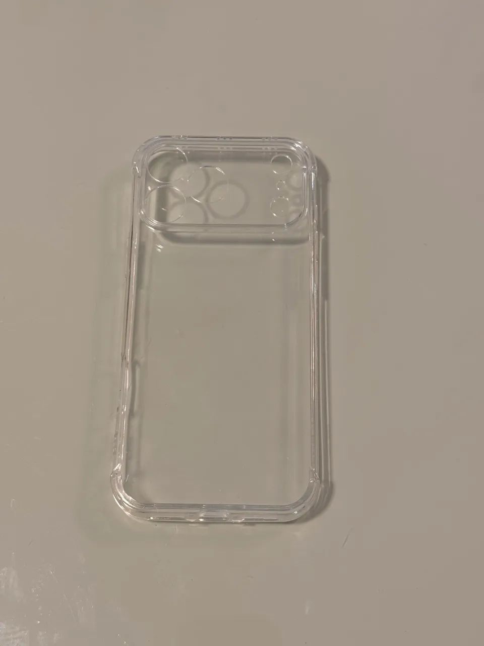 Capinha de silicone iPhone 17