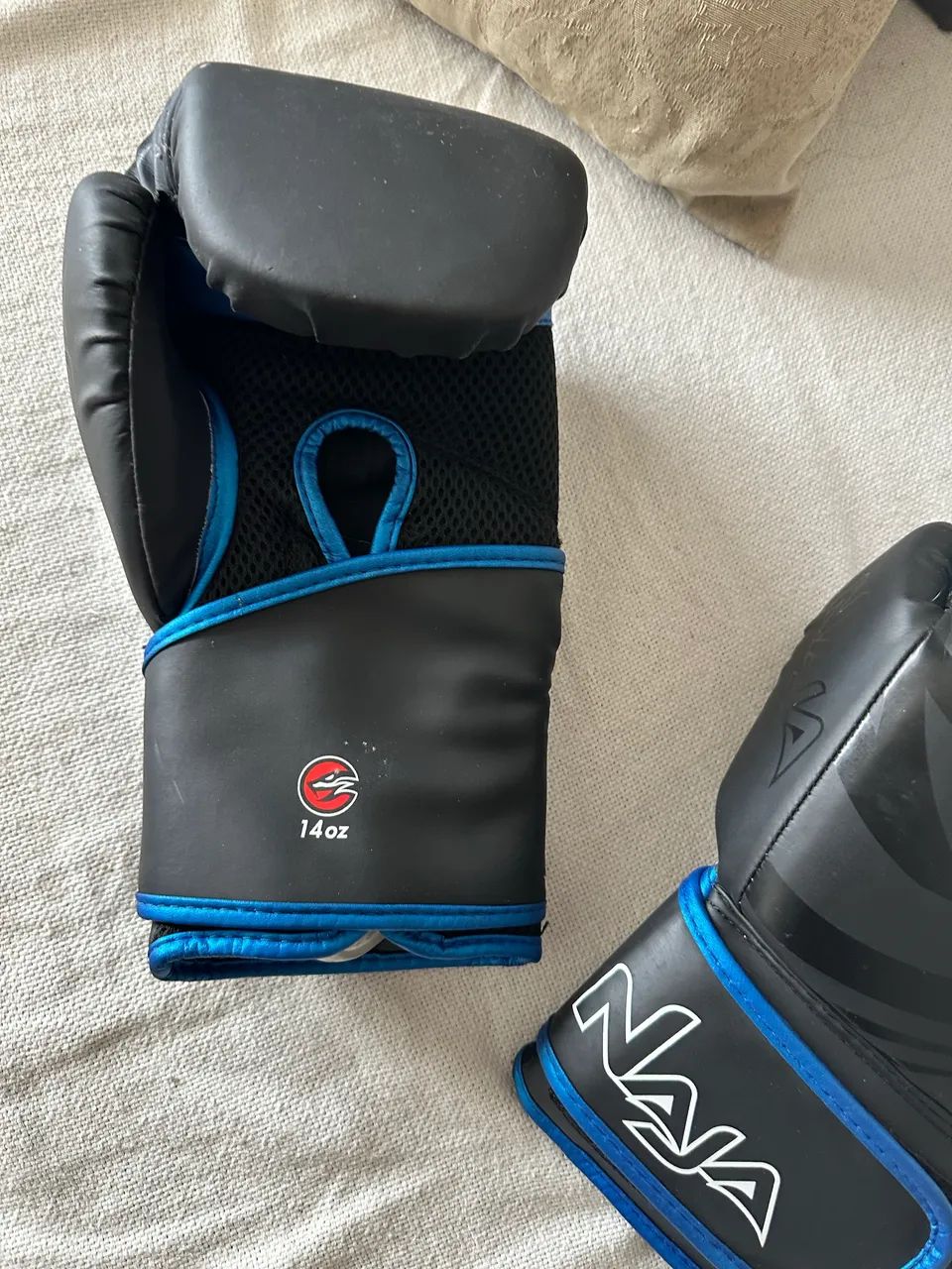Luvas de Box nunca usadas  - Foto 2