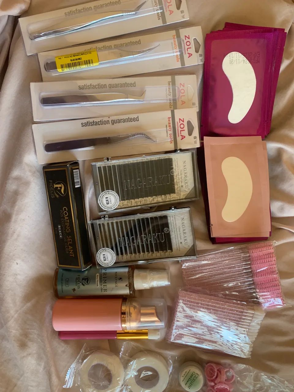 Kit para extensão/alongamento de cílios 