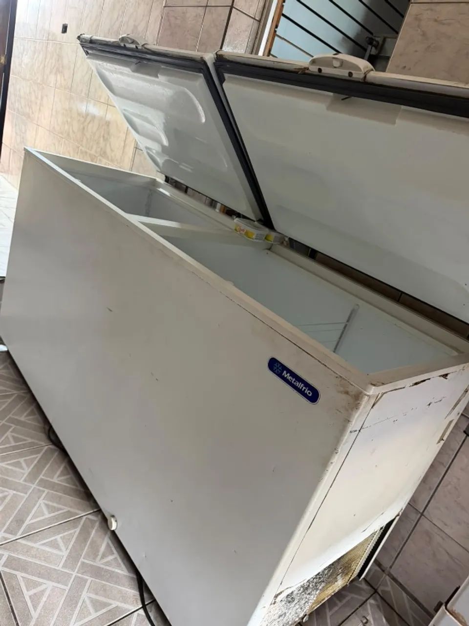 Freezer metalfrio 543L