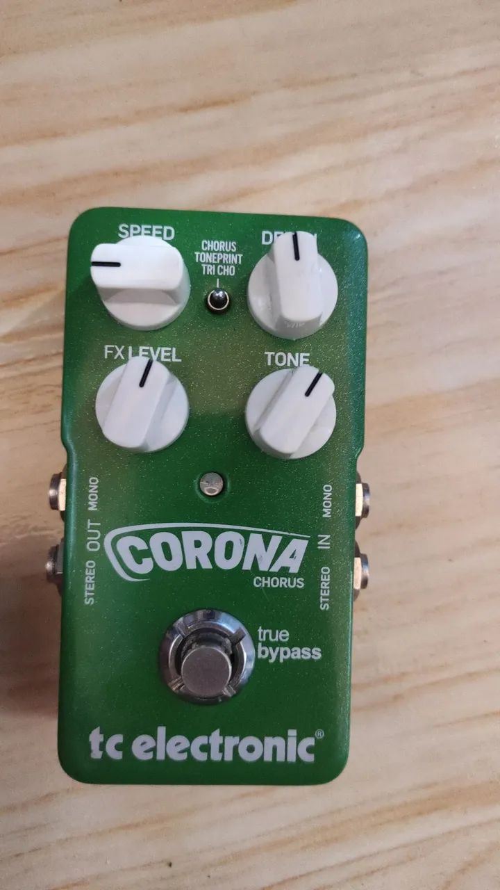 Pedal Corona Chorus