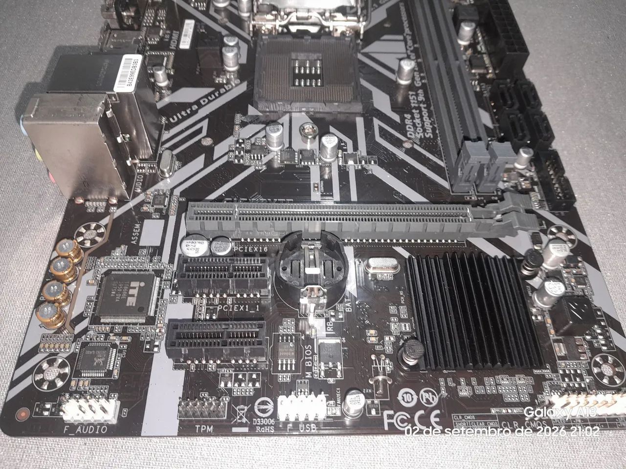 Placa mae H310M H 2.0 ( defeito )