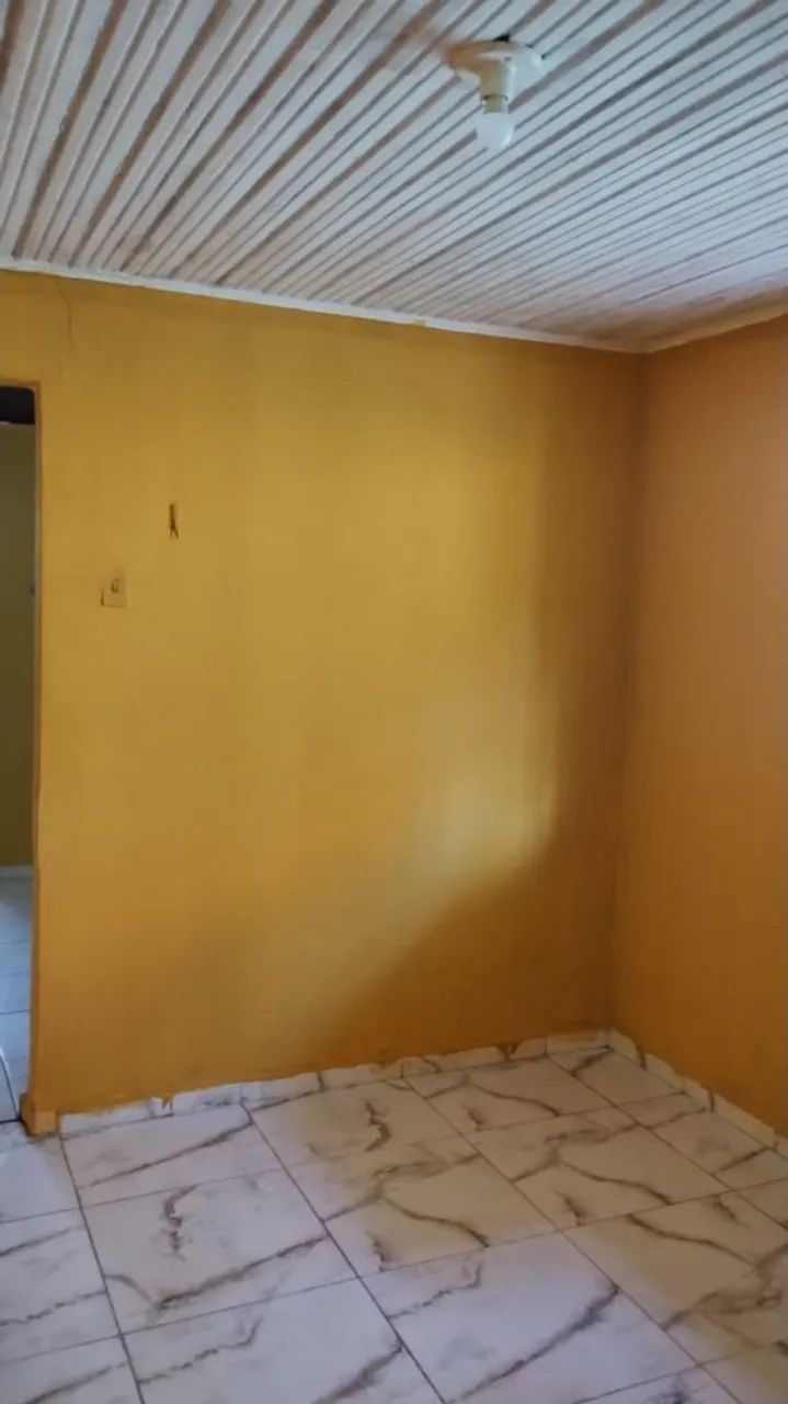 ALUGA-SE CASA NOS FUNDOS  - Foto 2