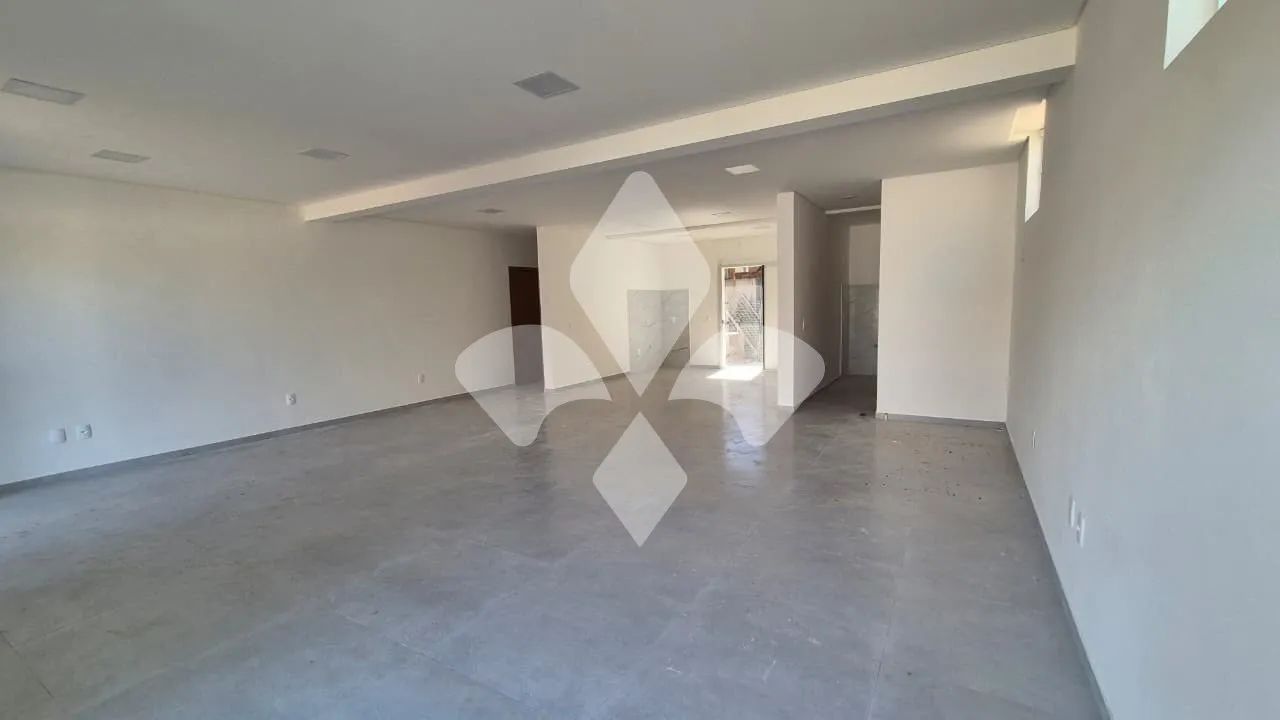 Prédio com apartamento e sala comercial, bairro Pinguirito em Garopaba, SC