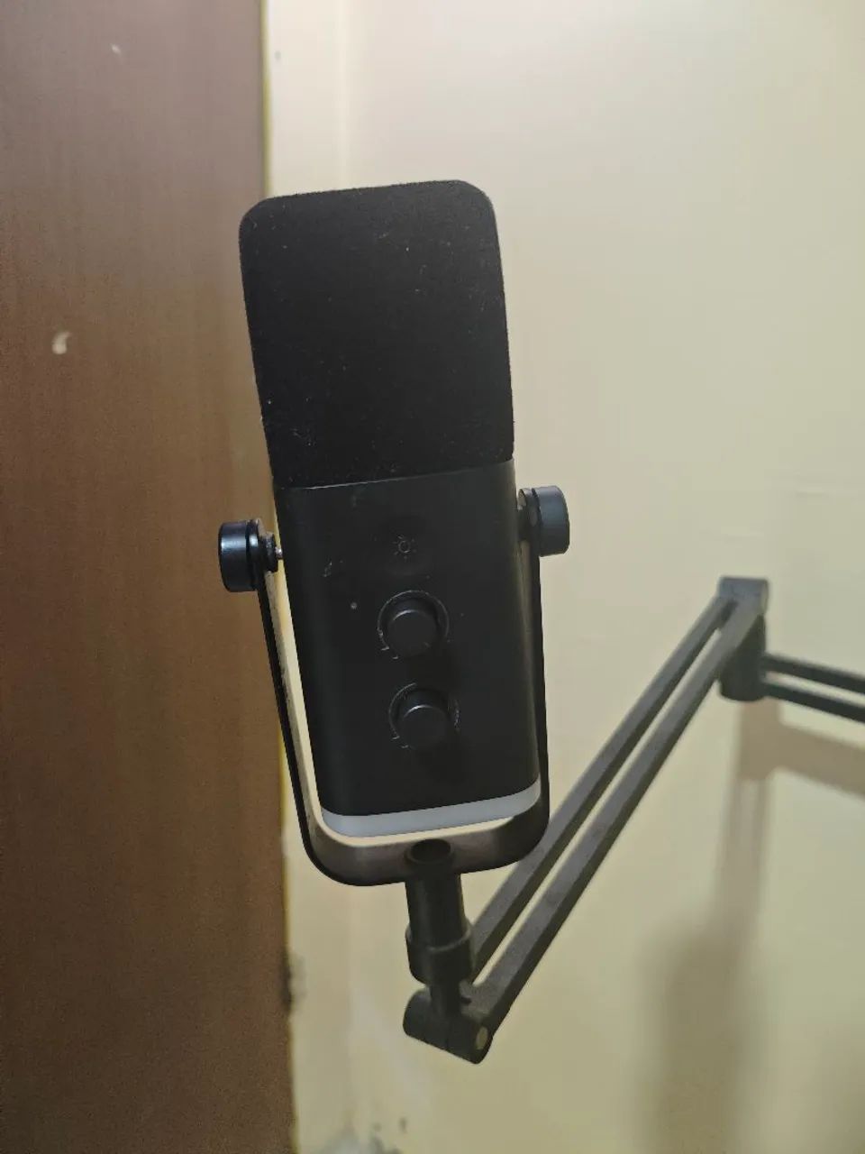 Microfone AM8 FIFINE + braço articulado - Foto 3