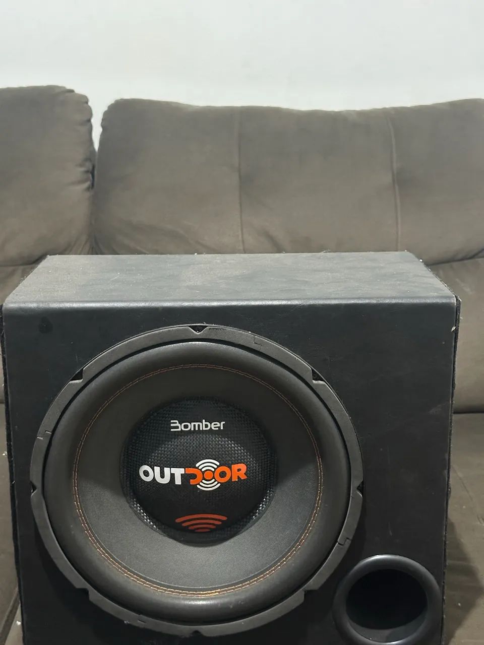 caixa de subwoofer