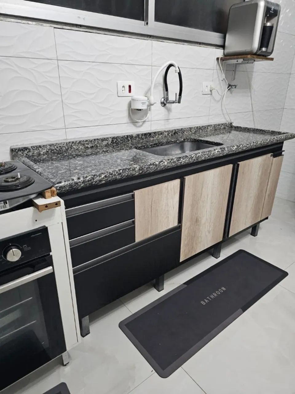 Pia de cozinha e gabinete - Foto 2