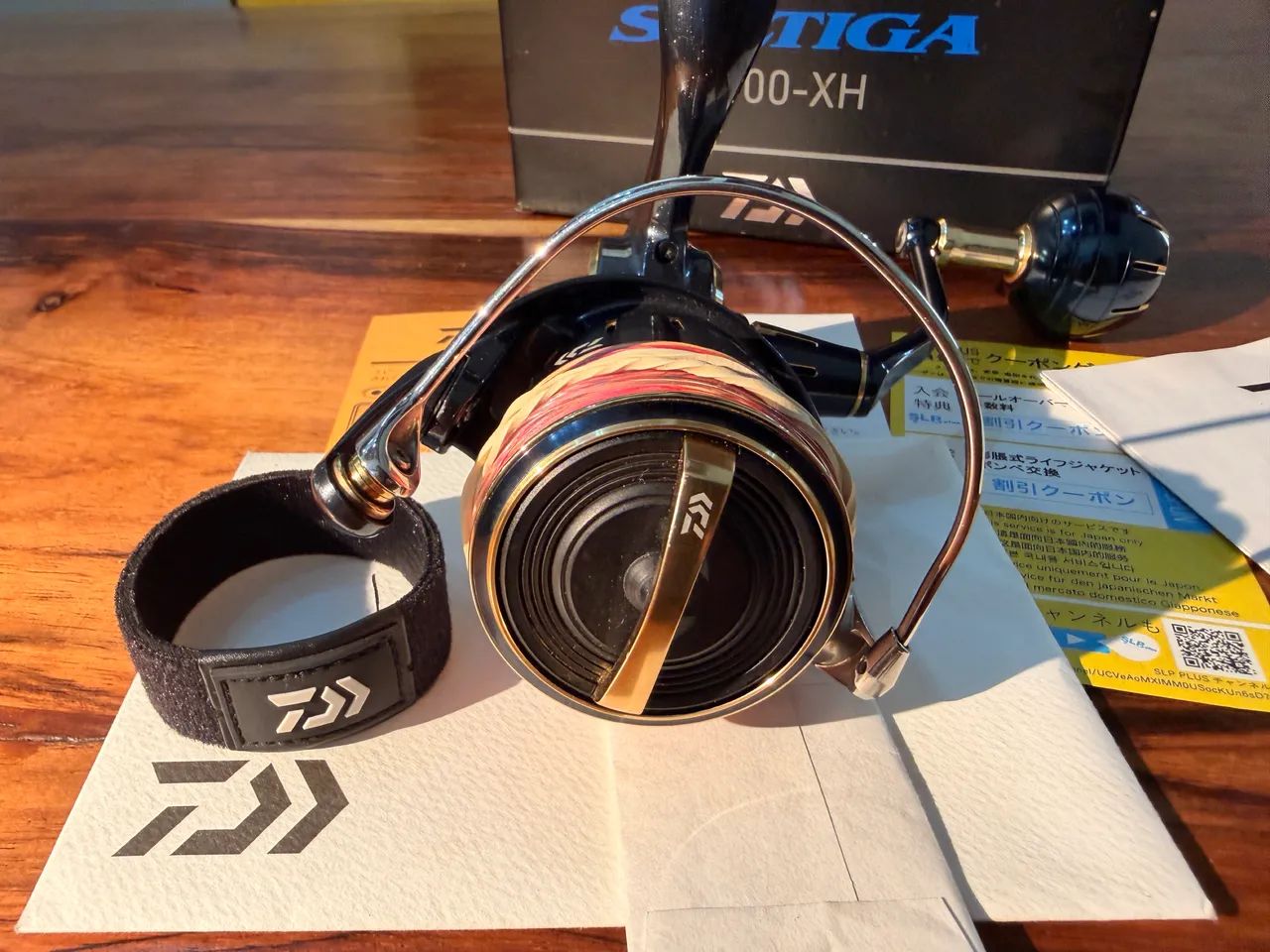 Molinete Daiwa Saltiga 4000-XH - Foto 2