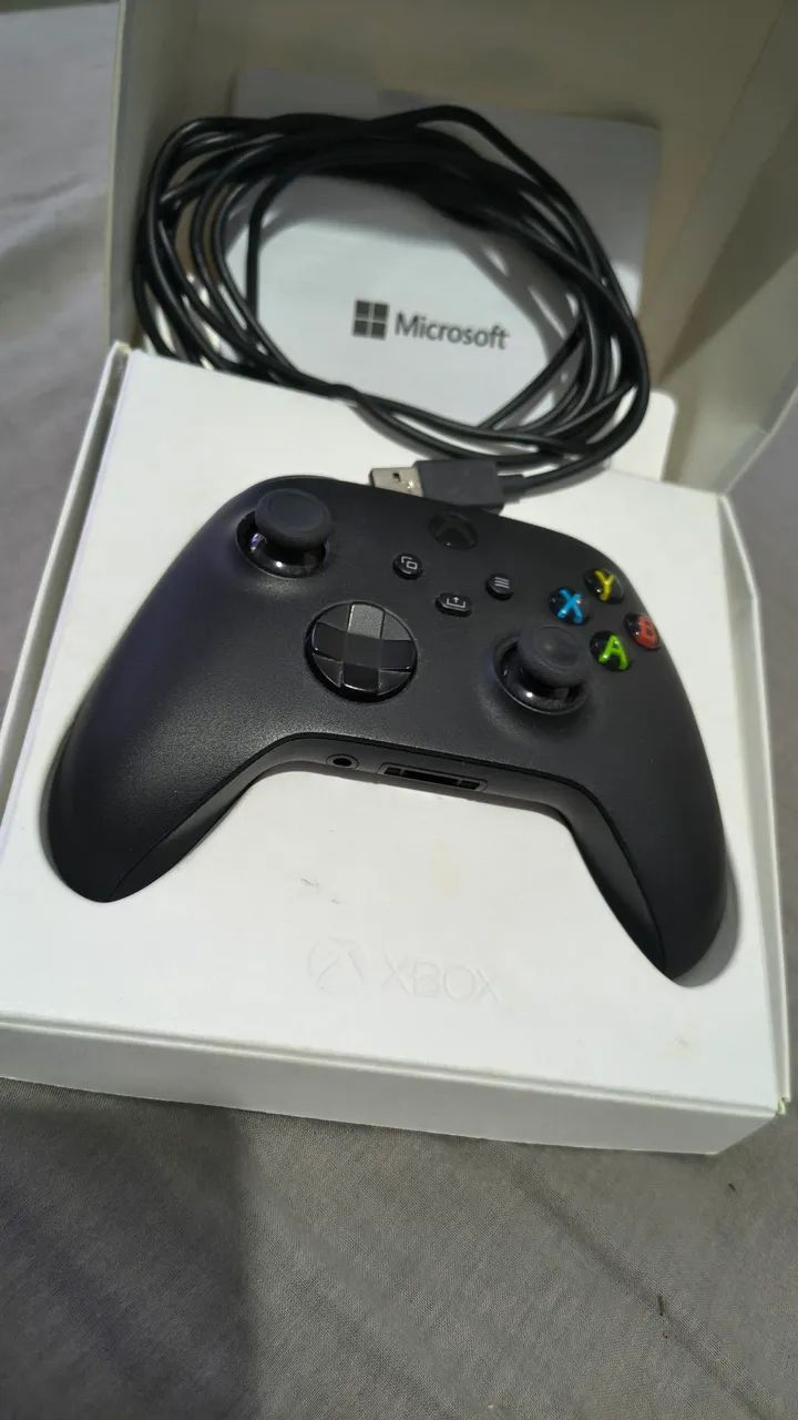Controle Xbox serie S  +  cabo USB  - Foto 2