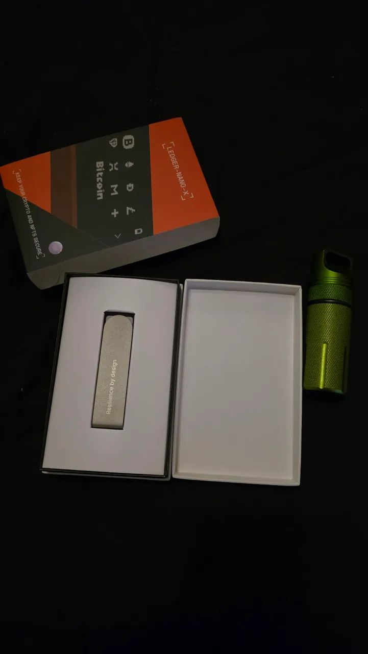 Hard wallet Ledger Nano X NOVA (sem uso) Lilás  - Foto 2
