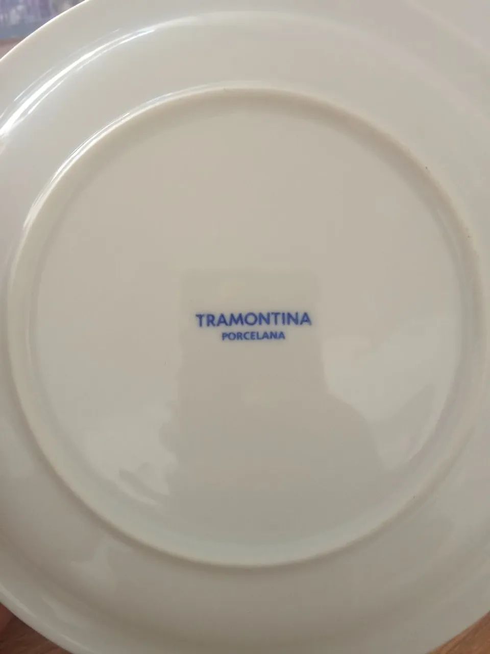 Vendo loças prato grande e pequeno  - Foto 2