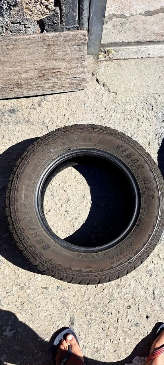 PAR DE PNEUS ATR 205/70/15 - Foto 3