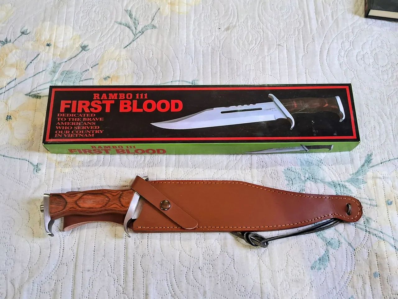 Conjunto Livro Rambo + Faca Rambo - Foto 4