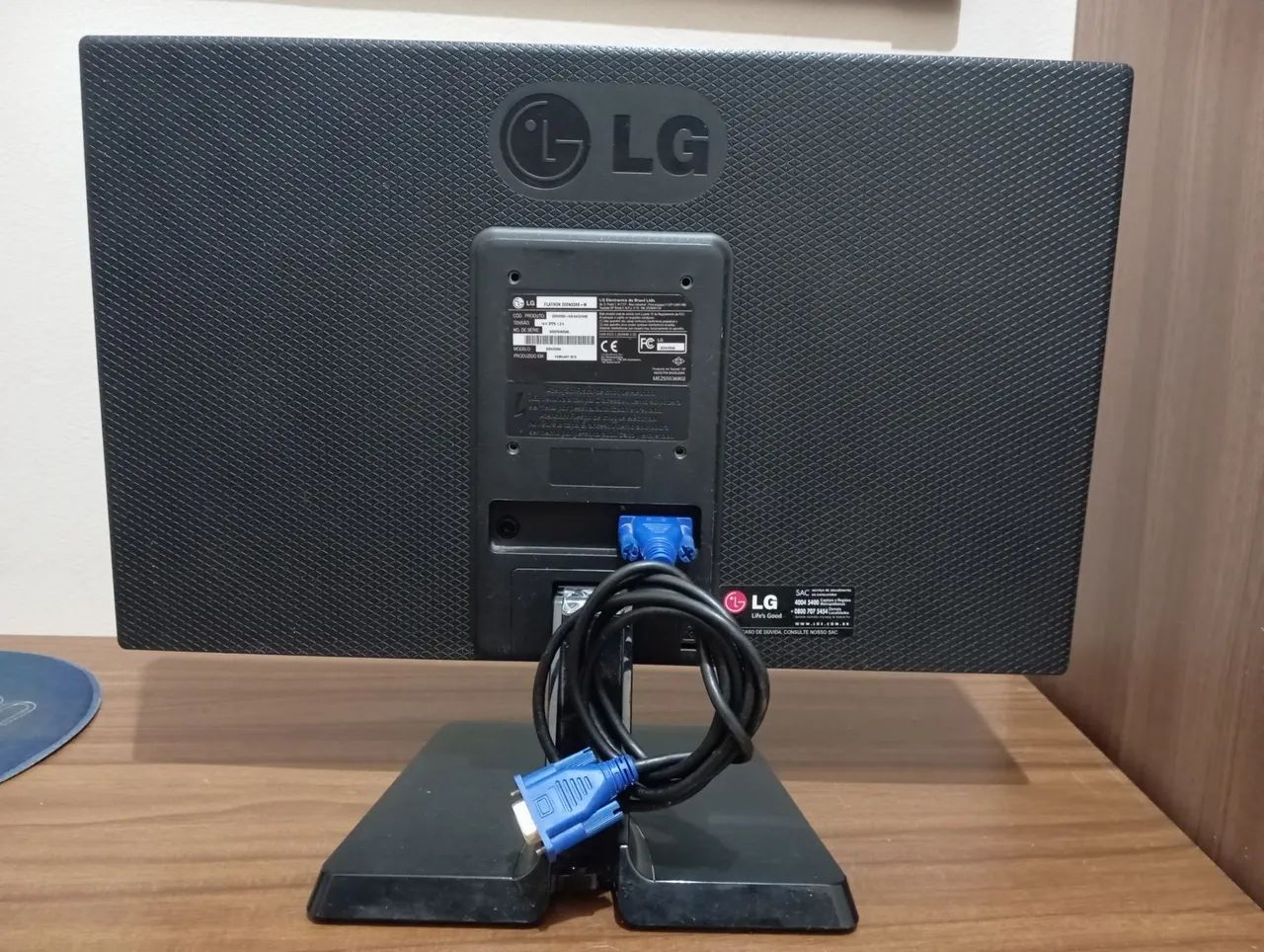 Monitor LG Flatron, modelo 20EN33SS-B  LED - Foto 2