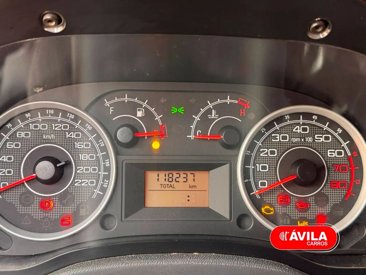 Fiat Idea Attractive 1.4 Fire Flex 8V 5P 2012 - Foto 2