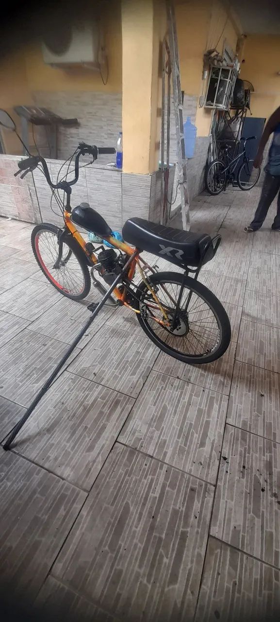 BICICLETA motorizada 80cc ótimo estado