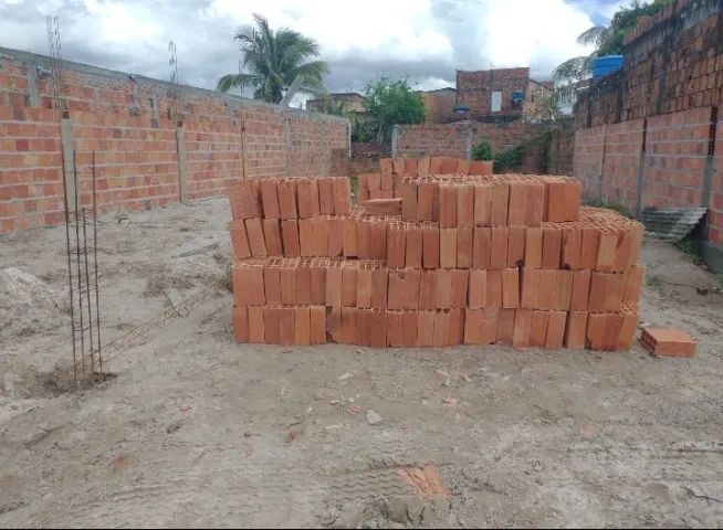 Terreno em construção