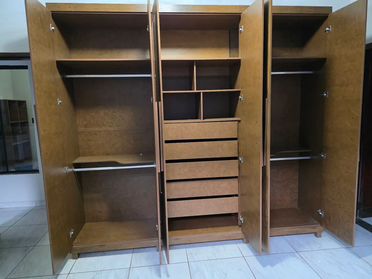 Guarda Roupa (Praticamente Novo)  - Foto 4