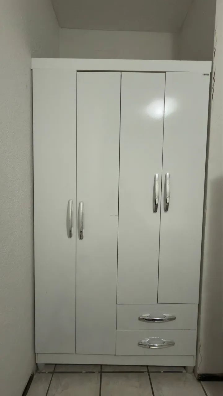 Guarda-roupa pequeno - Foto 2