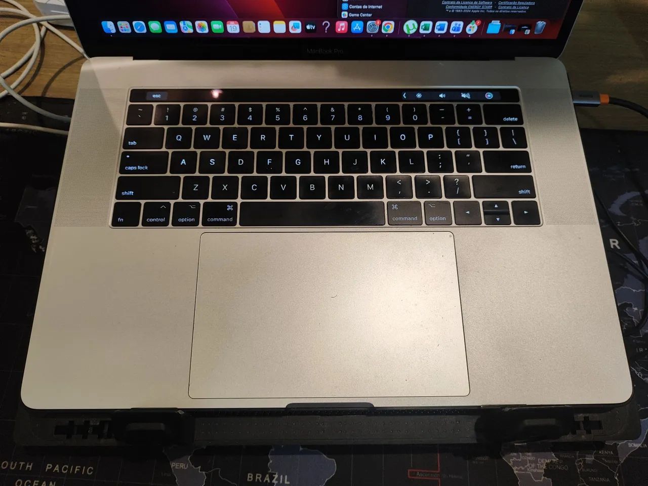 MacBook Pro 15? 2017 - i7 ? 16GB RAM ? SSD 256GB ? Touch Bar