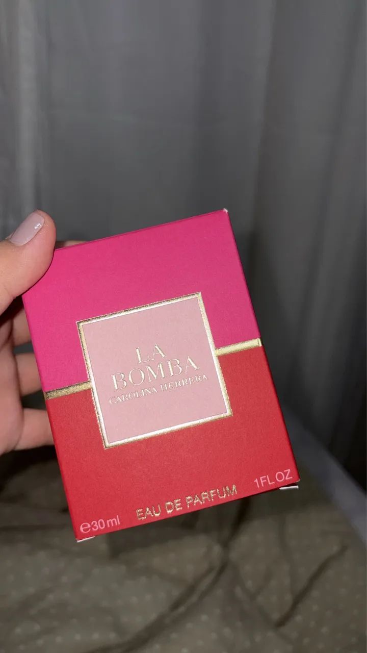 Perfume La bomba Carolina Herrera 30 ml  - Foto 2