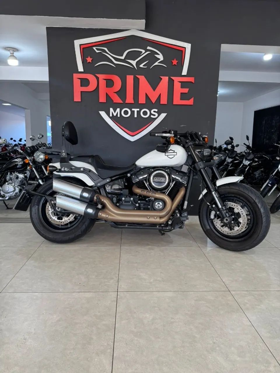 HARLEY-DAVIDSON FAT BOB 1745