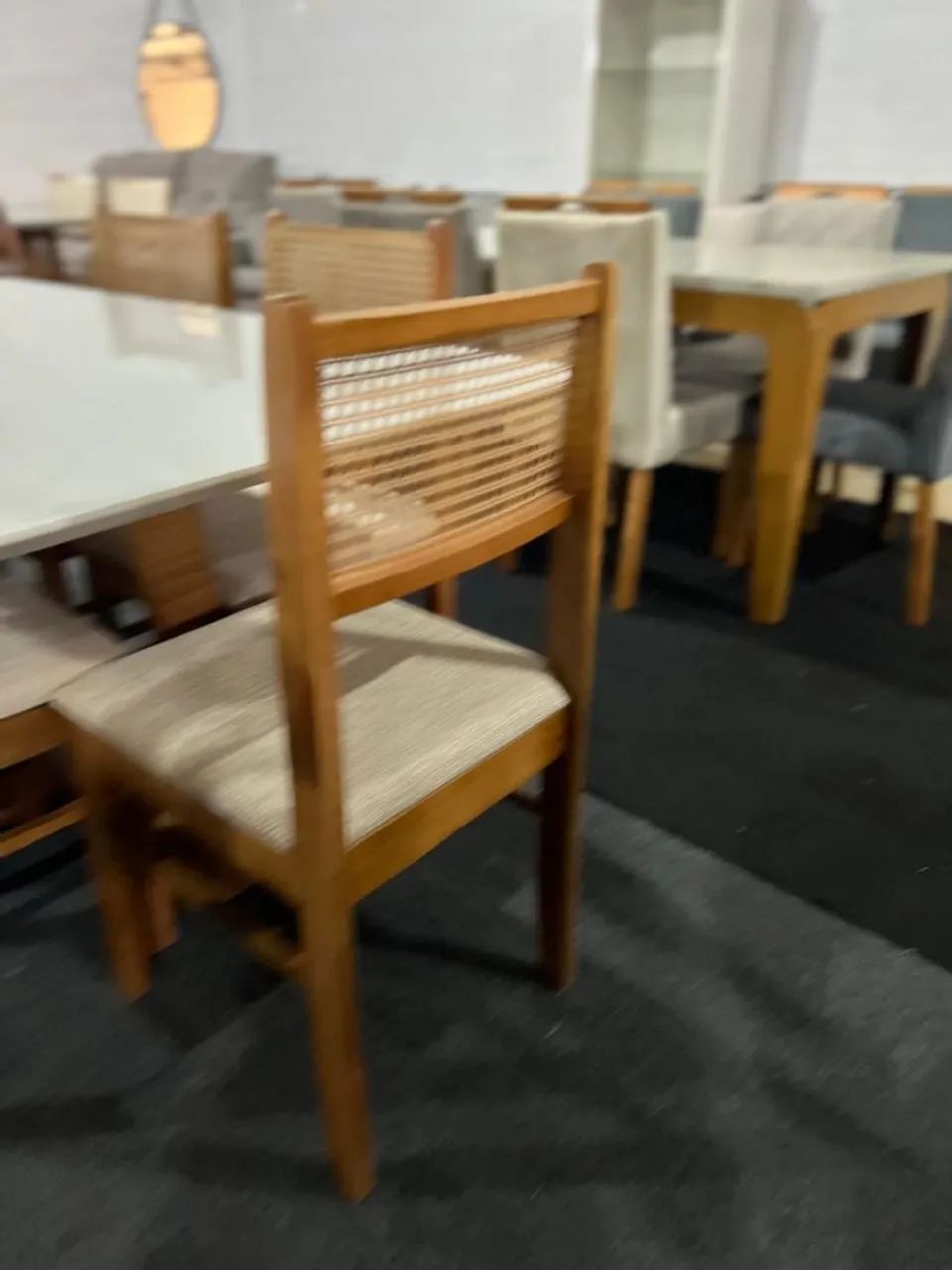 Mesa de Jantar 1.60m com 6 cadeiras 100% Madeira - Foto 4