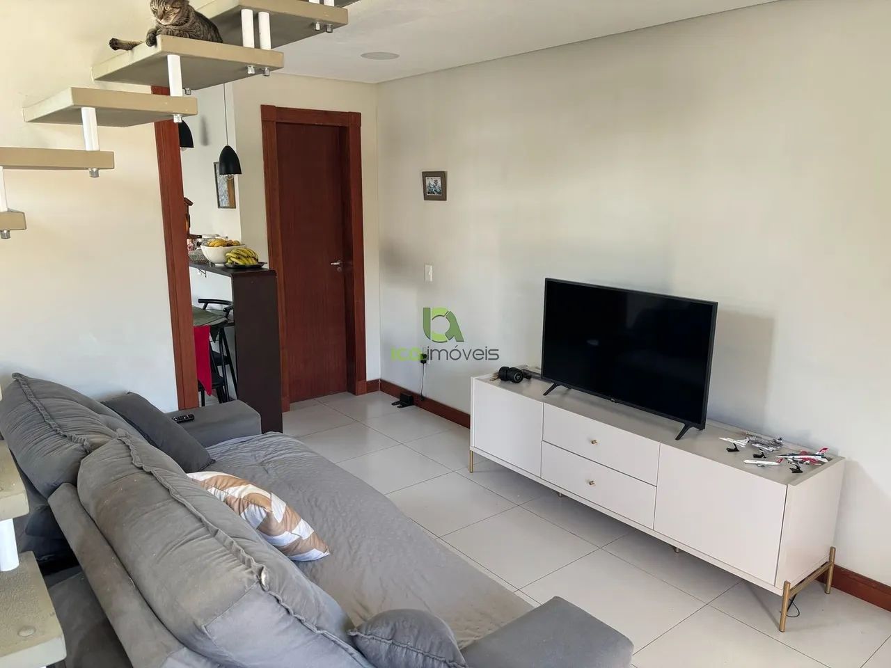 SOBRADO 02 DORMITÓRIOS COM AMPLO QUINTAL EM PALHOÇA! - Foto 4