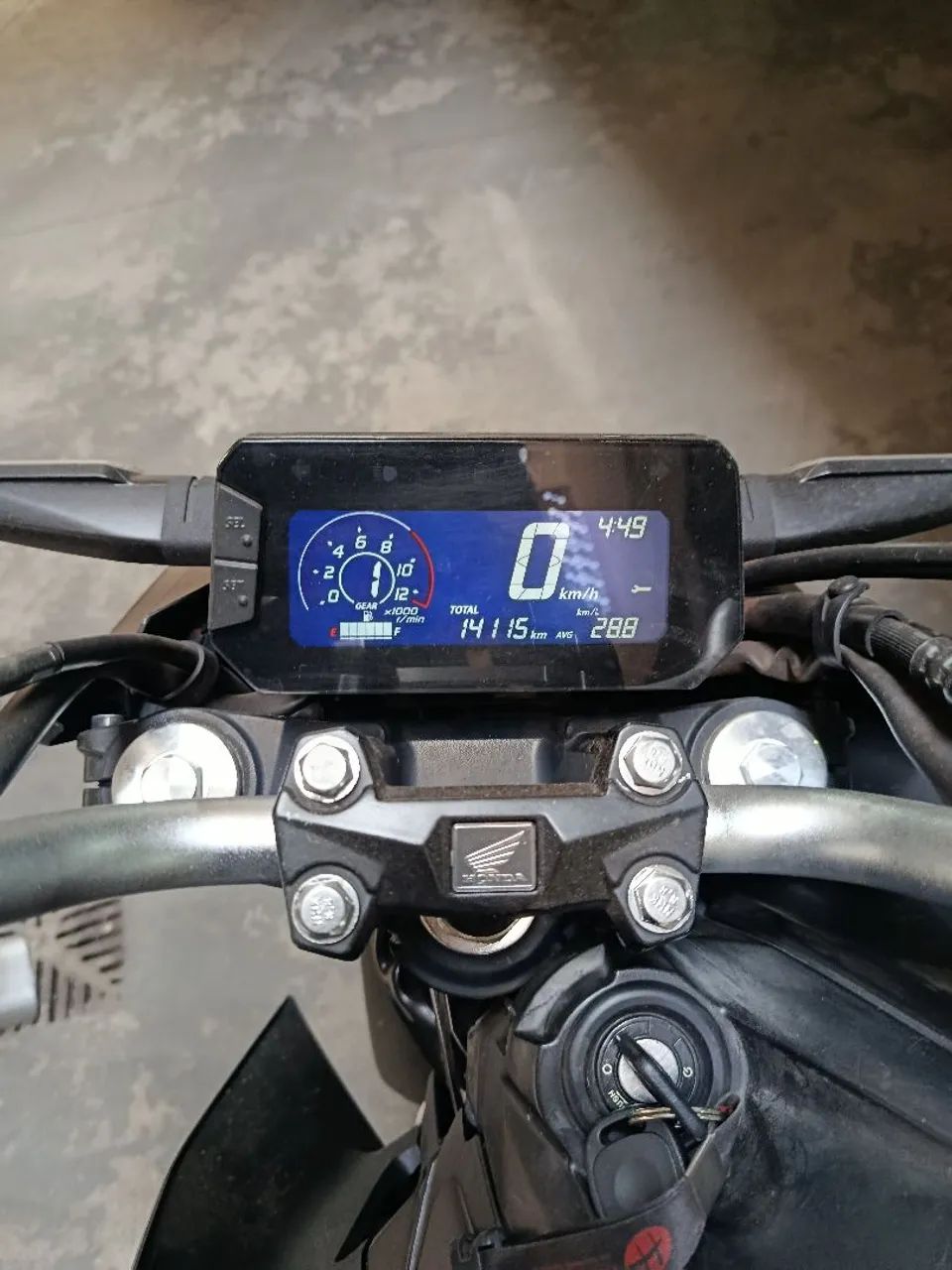 CB300 F  - Foto 2