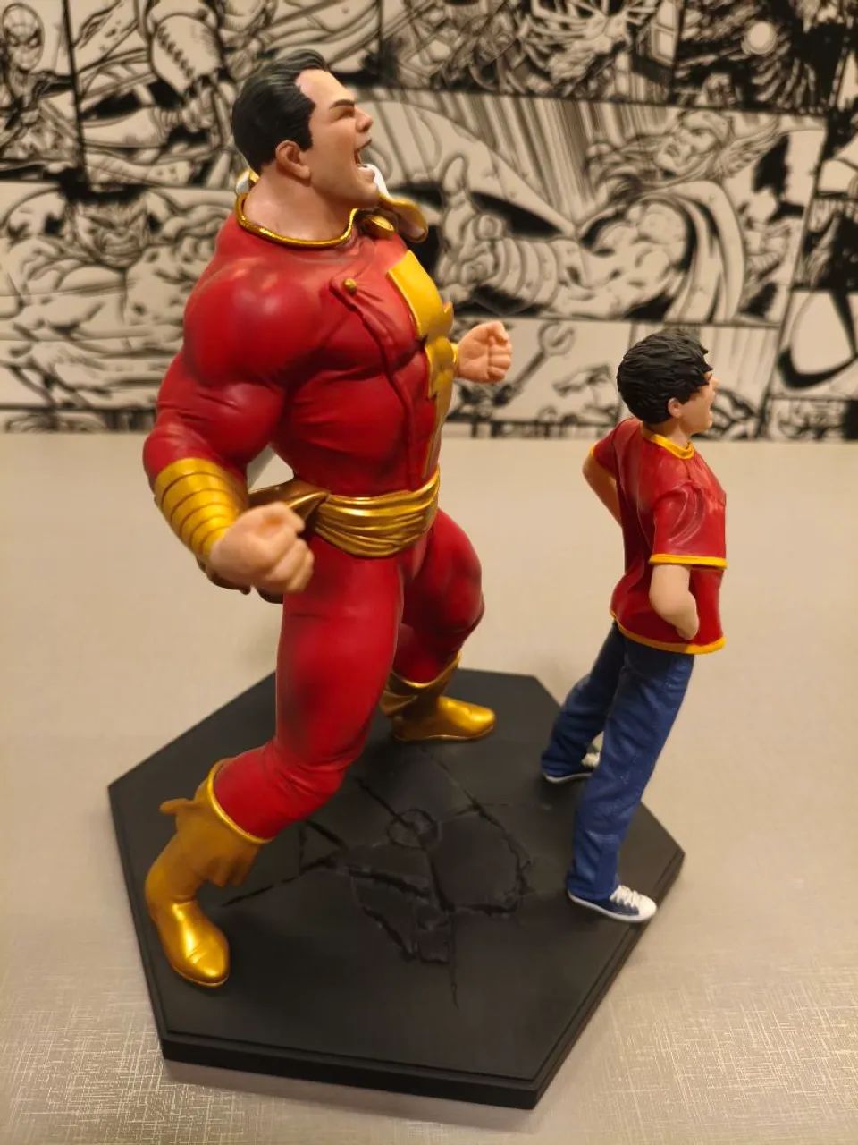 Shazam Iron Studios  - Foto 3