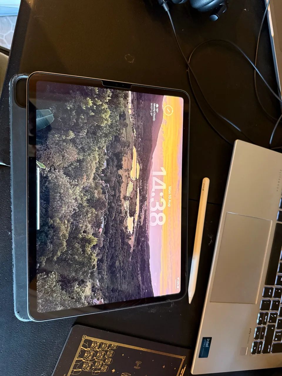 iPad Pro 11 M2 4th Generation com Capa Teclado e caneta Apple originais - Foto 5