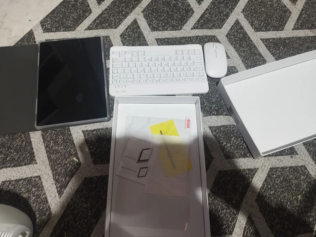 TABLET HANCDON MATE PAD ? COMPLETO, COM TECLADO + MOUSE! - Foto 2