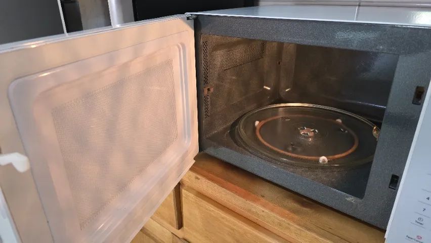microondas branco 34litros panasonic - Foto 5
