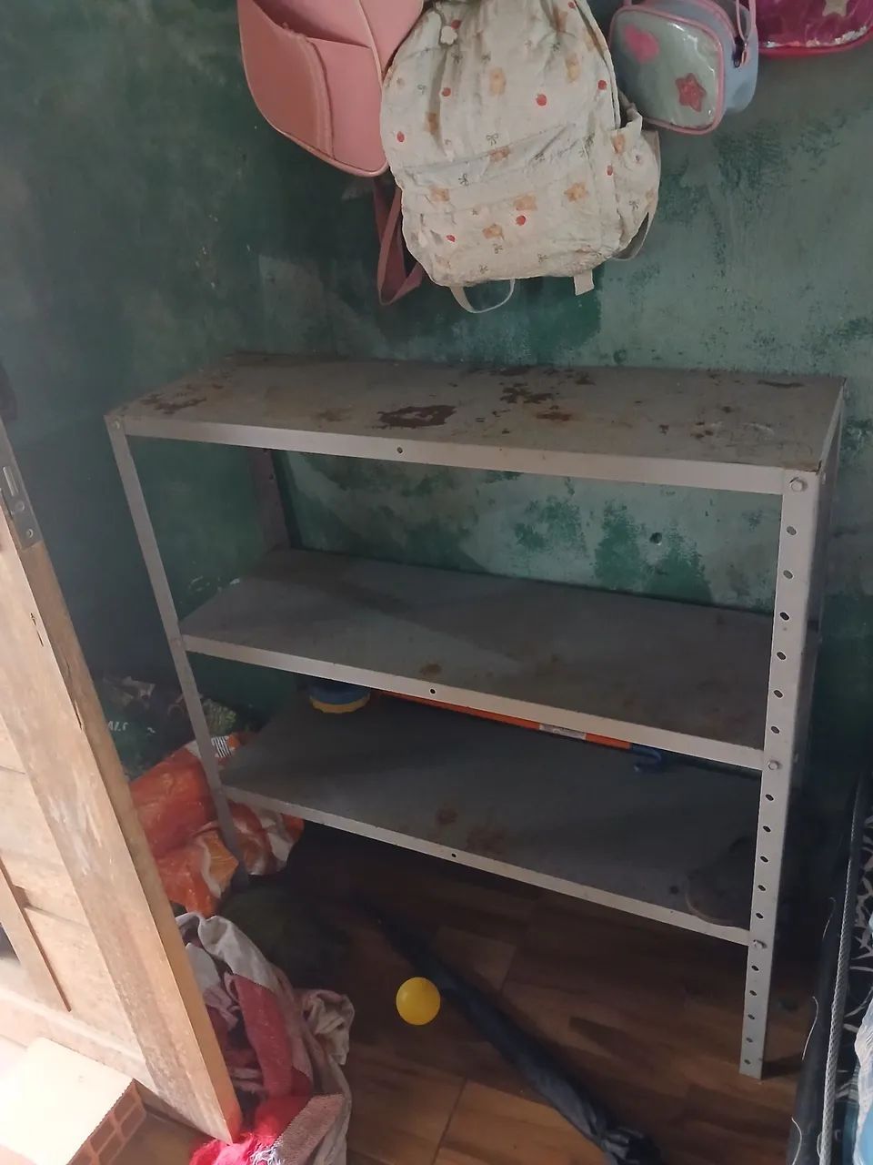 Prateleira de ferro cinza - Foto 2