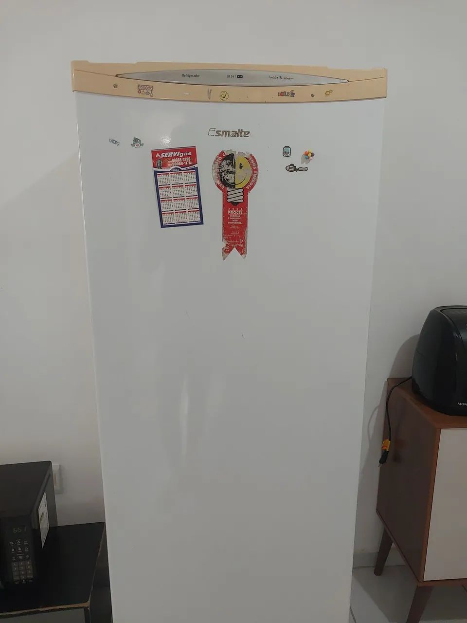 Geladeira Esmaltec ER34 (SUPER conservada)