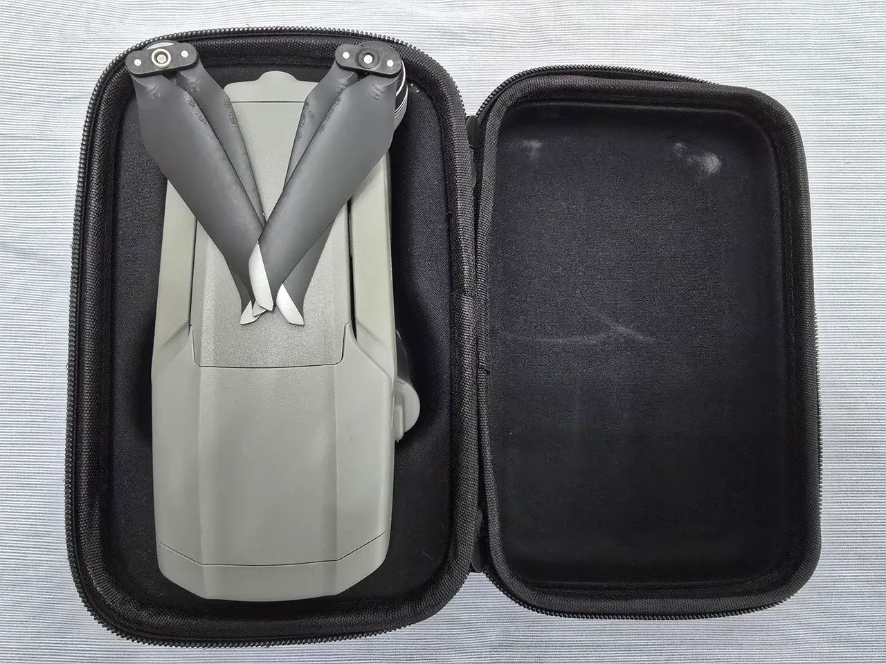 Drone DJI Mavic Air 2 + 3 Baterias - Foto 3