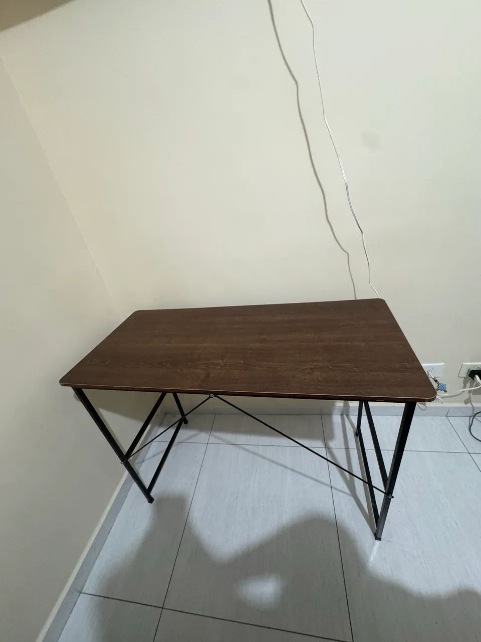 mesa/escrivaninha marrom  - Foto 3