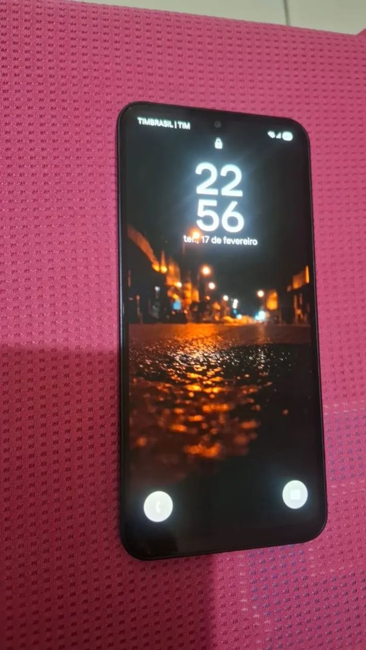 Samsung Galaxy A16.
