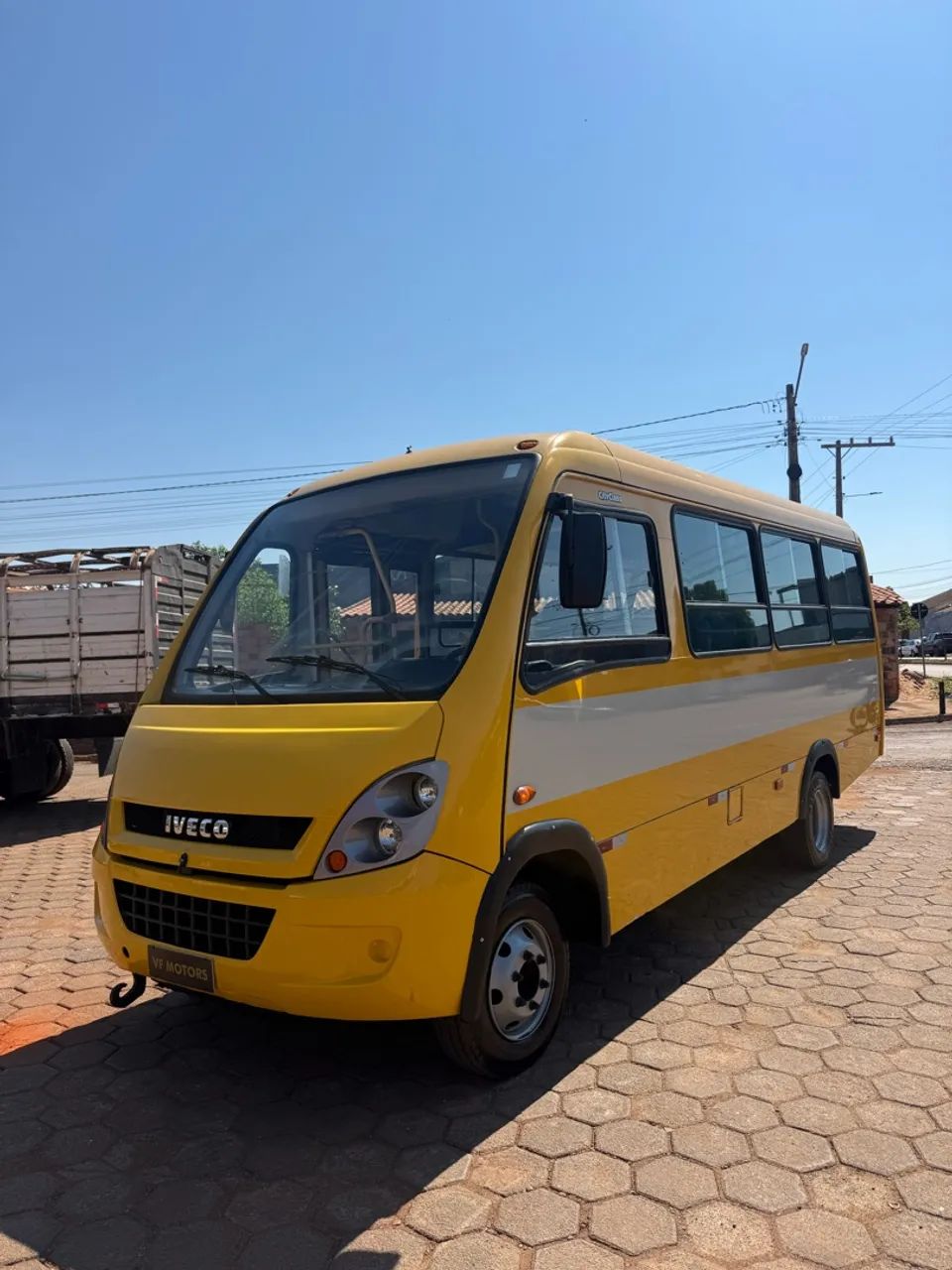 Micro ônibus Iveco 2011 - Foto 4
