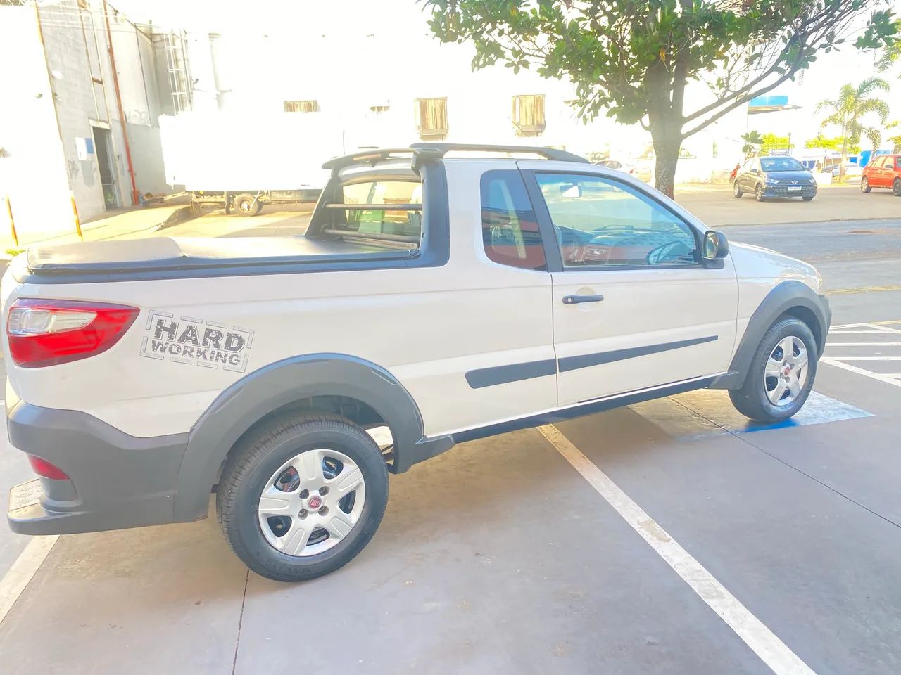 Fiat Strada Working 1.4 MPI Fire Flex 8V CE 2014 - Foto 5