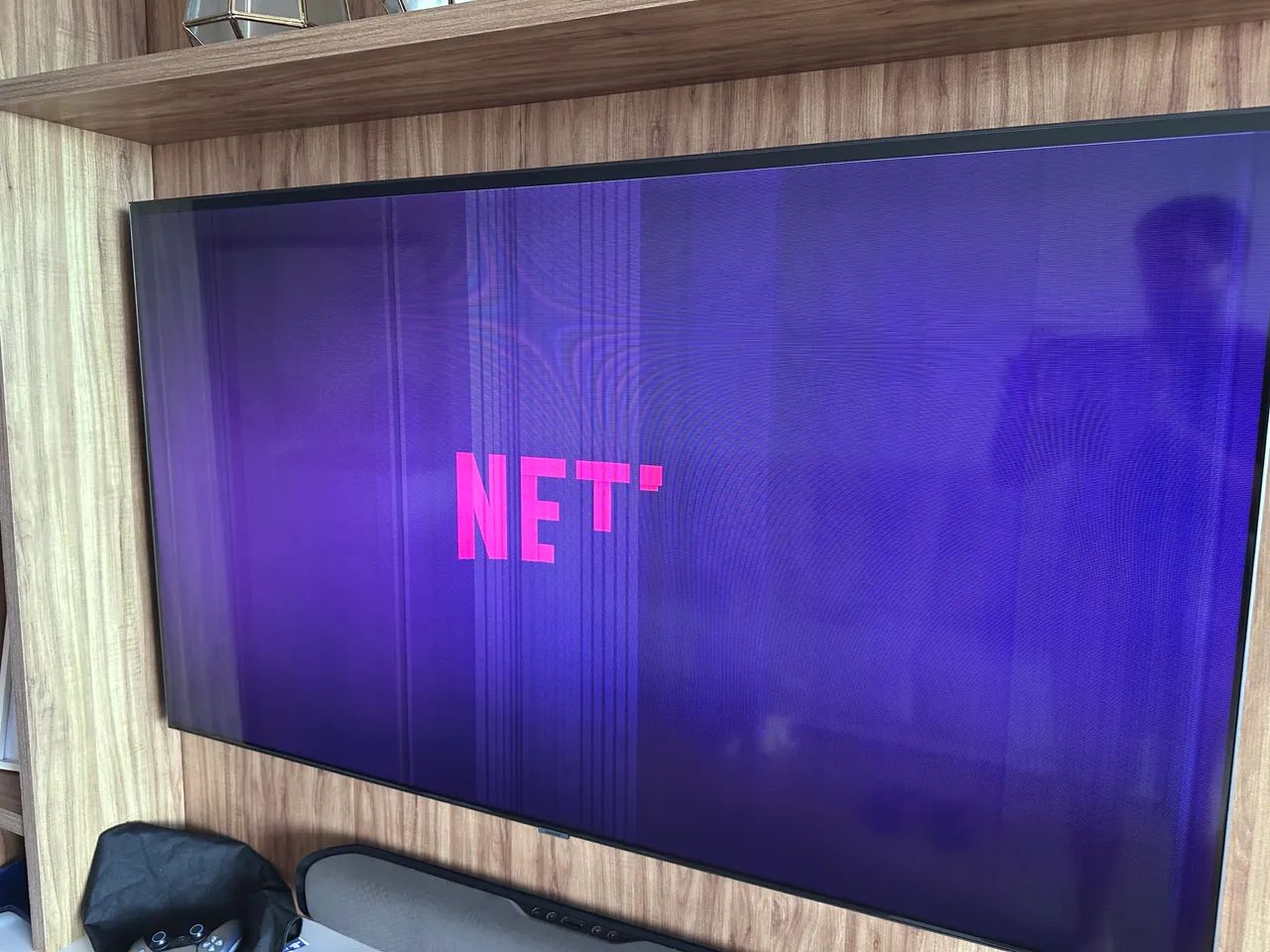 Tv SAMSUNG QLED 80A - 65 polegadas - com defeito 