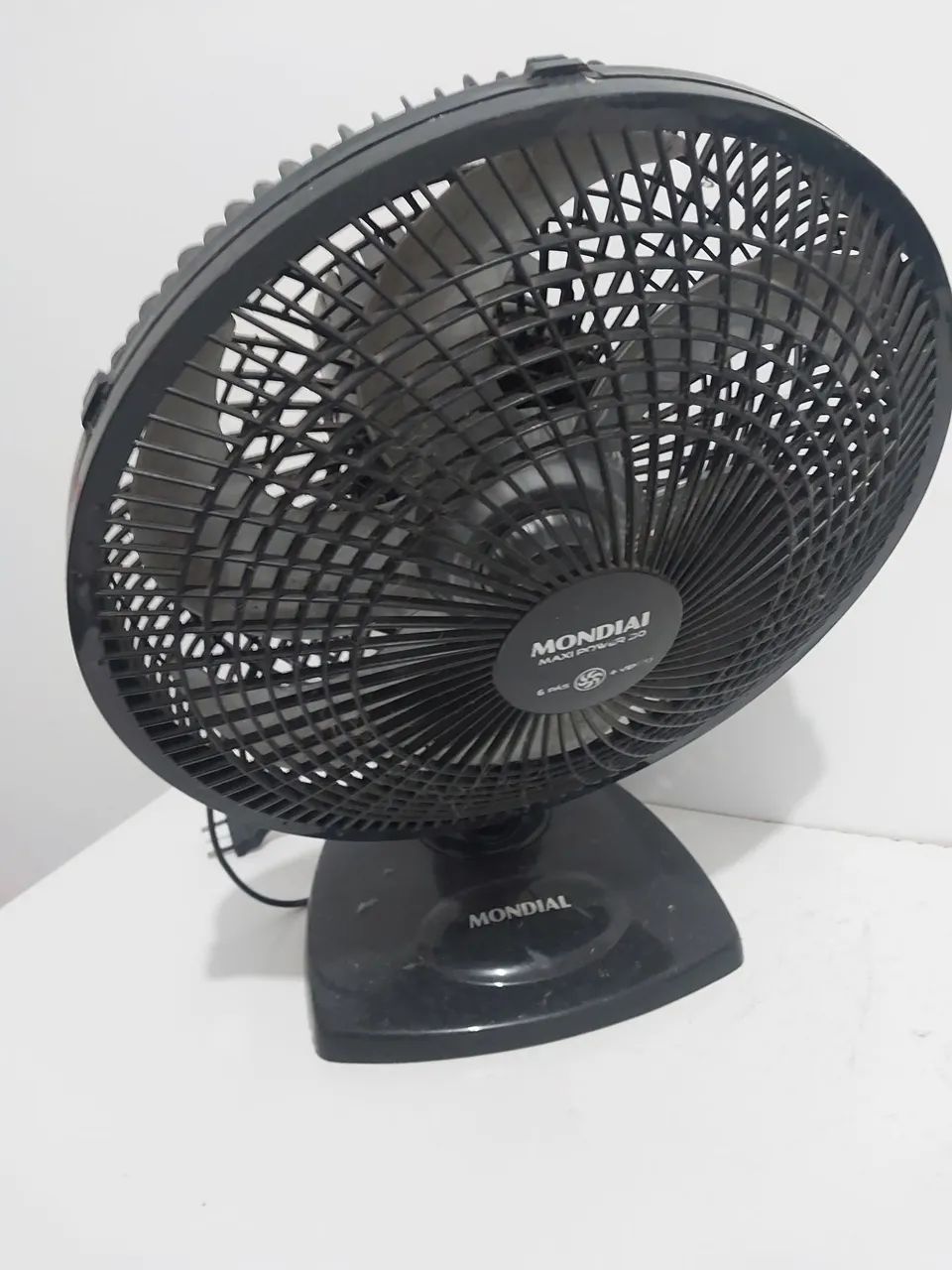 Ventilador de mesa Mondial