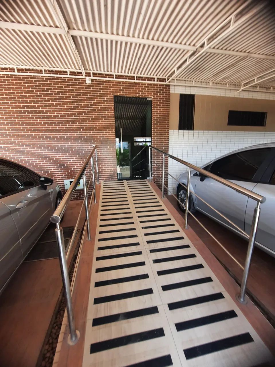 OPORTUNIDADE!!! APTO 84m2, 03 quartos,  entre Praça da Paz e Parque 3 Ruas - Foto 2