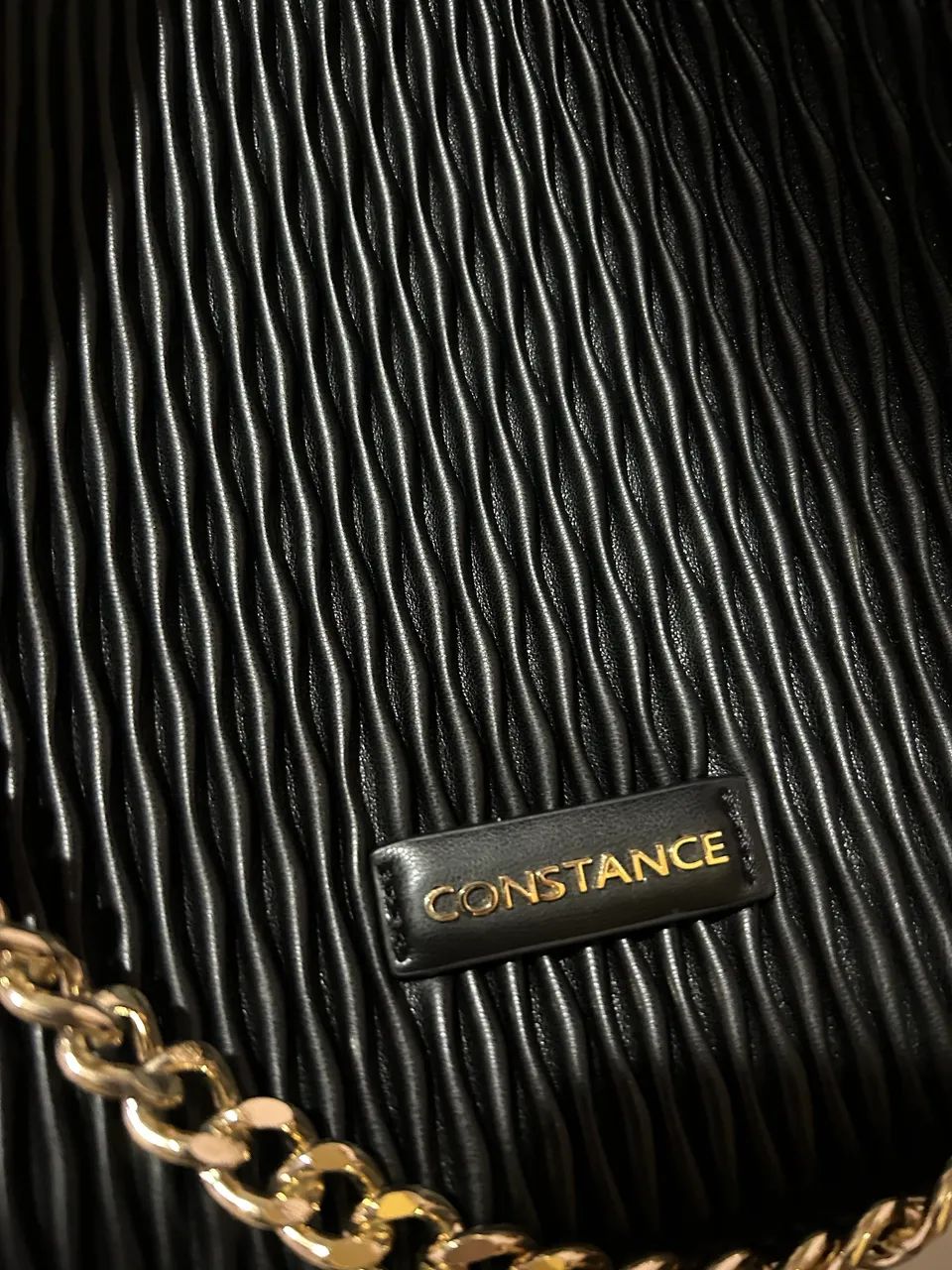 Bolsa preta Constance texturizada  - Foto 3