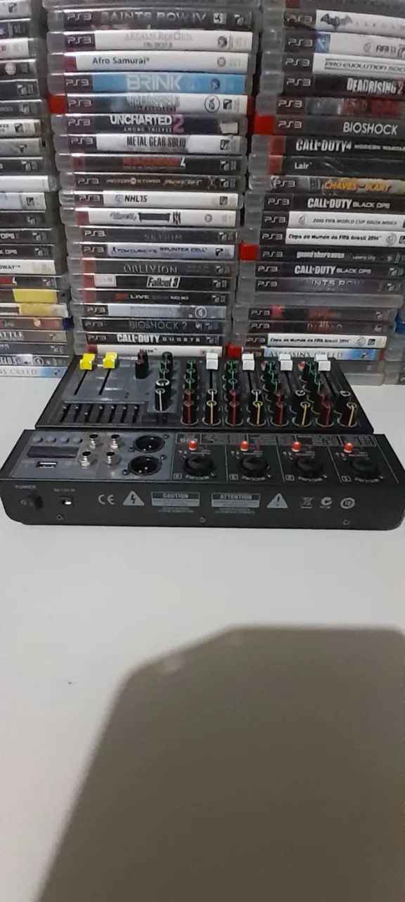 Mesa de som 4 canais - Foto 4